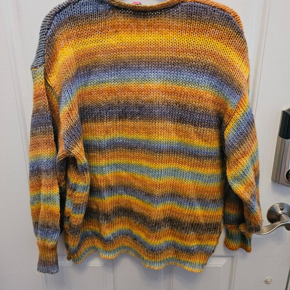 Sweater - Picture 8 of 8